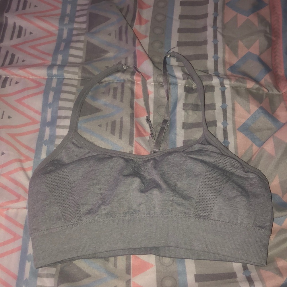 Sports bra